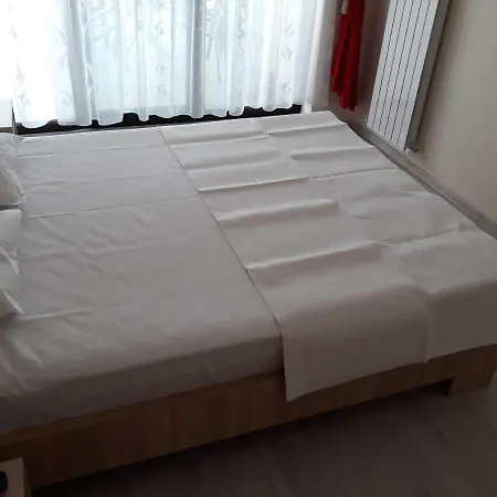 Apartament Tudor דירה *